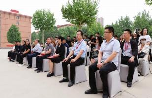 保定理工學(xué)院藝術(shù)學(xué)院 2025 屆畢業(yè)設(shè)計(jì)作品 展盛大開(kāi)幕 ，校企共賞藝術(shù)盛宴