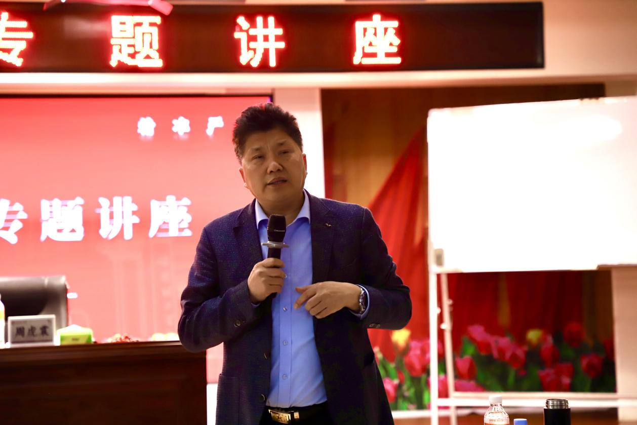 深化服務(wù)育新人 創(chuàng)新管理筑根基 ——如何做好學(xué)生服務(wù)工作