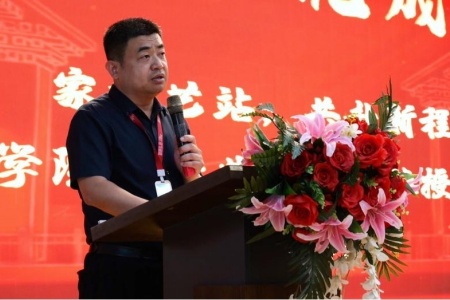 “撥穗正冠 禮成芳華”藝術(shù)學院2025屆畢業(yè)典禮暨學位授予儀式完美收官