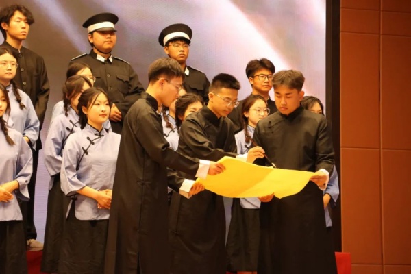 【喜訊盈門，榮耀綻放】保定理工學(xué)院2025年“青春力量·經(jīng)典傳承”馬列經(jīng)典誦讀大賽圓滿落幕