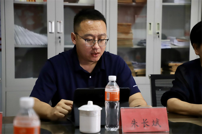 聚焦育人提質(zhì) 賦能學(xué)院發(fā)展 ——黨委書記耿金龍深入資源與工程技術(shù)學(xué)院開展調(diào)研指導(dǎo)