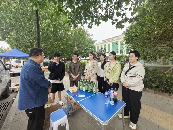 慰問活動(dòng)|保定理工學(xué)院|管理科學(xué)與工程學(xué)院赴實(shí)習(xí)基地開展實(shí)習(xí)生慰問活動(dòng)