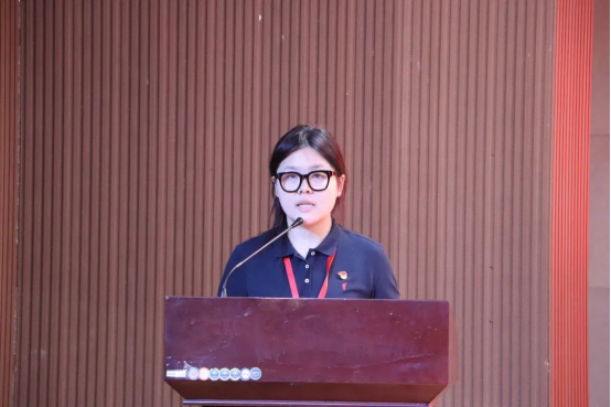 誠信之光映初心，榜樣力量潤芳華——會(huì)計(jì)學(xué)院“誠信之星”頒獎(jiǎng)活動(dòng)