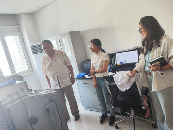 我院赴河北省地質(zhì)實驗測試中心考察調(diào)研