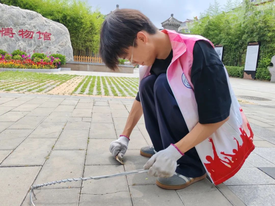 暑期社會(huì)活動(dòng)實(shí)踐（一）：躬身實(shí)踐護(hù)水利，青春志愿綻芳華
