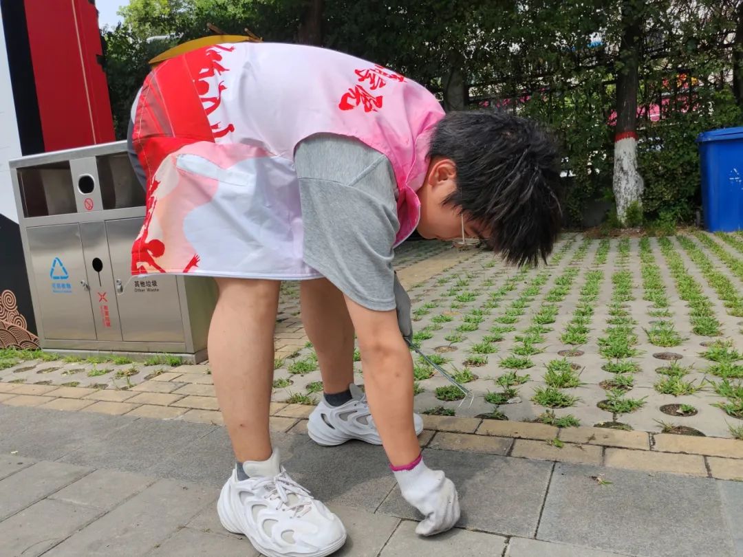 暑期社會(huì)活動(dòng)實(shí)踐（一）：躬身實(shí)踐護(hù)水利，青春志愿綻芳華