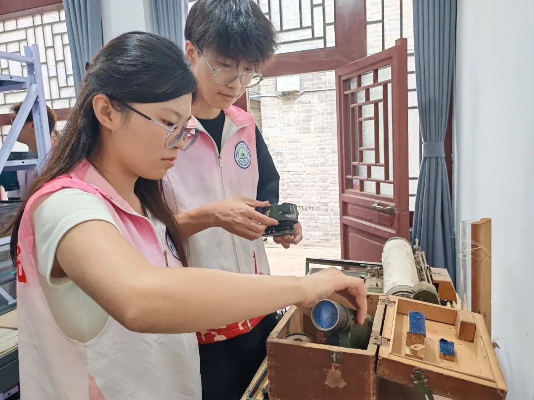 暑期社會(huì)活動(dòng)實(shí)踐（一）：躬身實(shí)踐護(hù)水利，青春志愿綻芳華